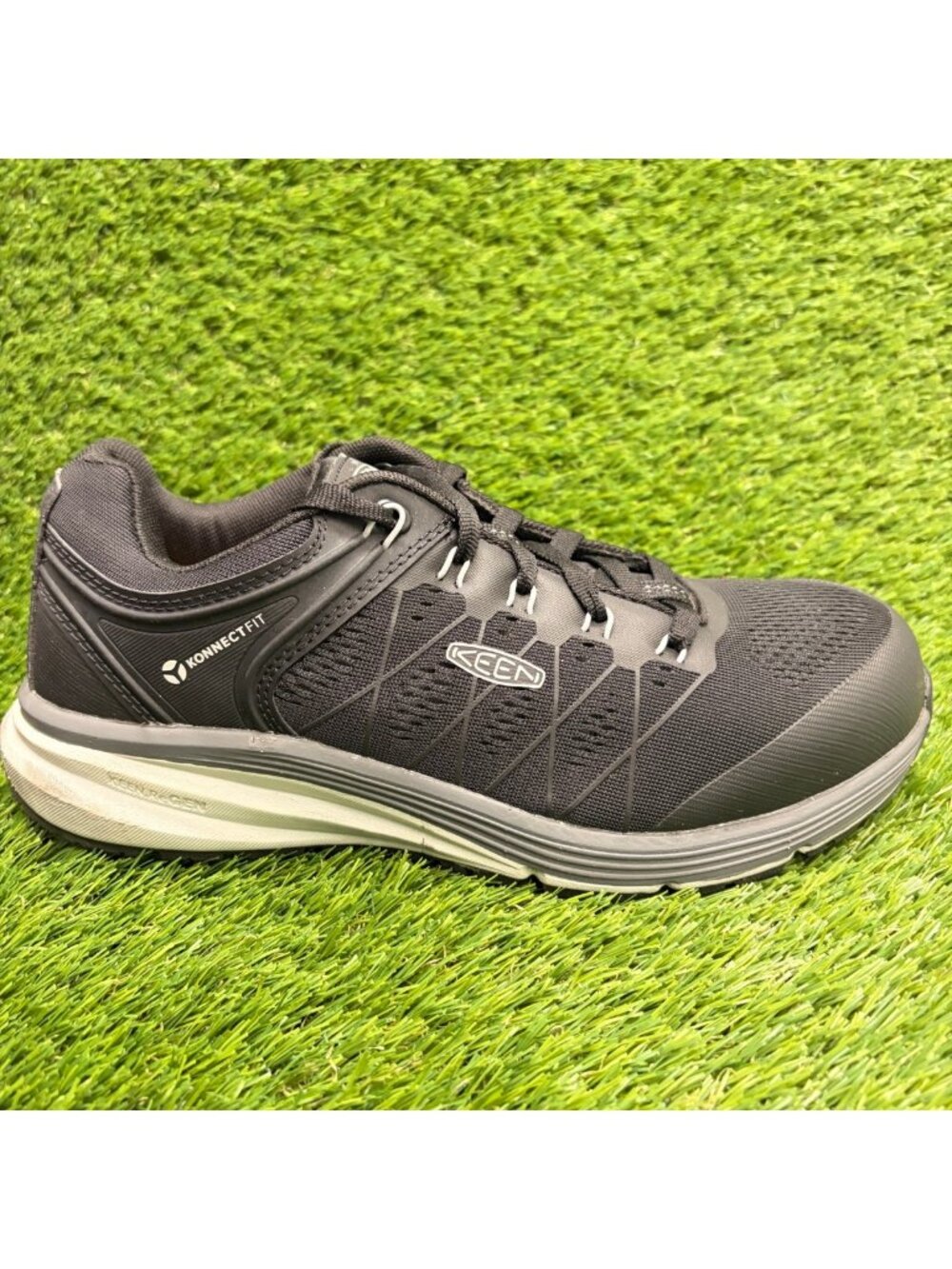 Keen Utility Vista Energy Mens Size 9EE Black Carbon-Fiber Toe Safety Work Shoes
